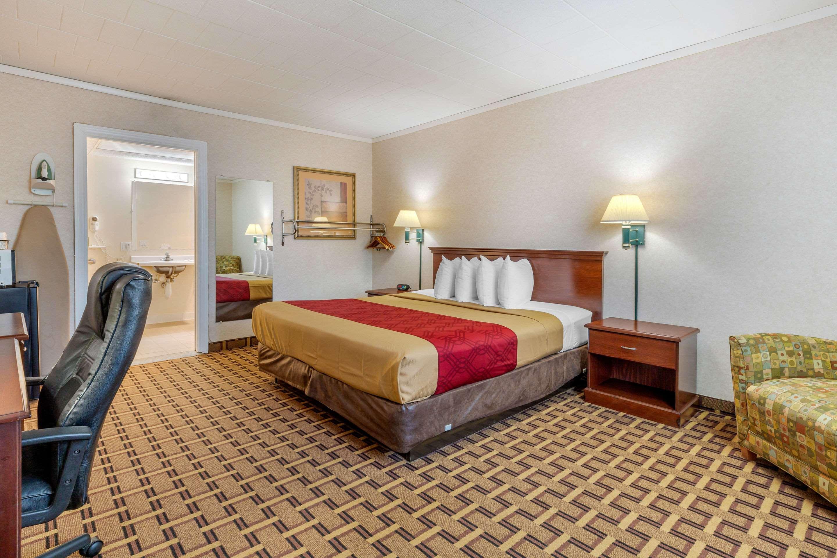 Rodeway Inn Mystic Dış mekan fotoğraf