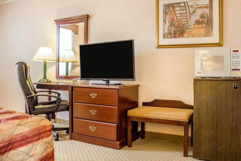Rodeway Inn Mystic Dış mekan fotoğraf